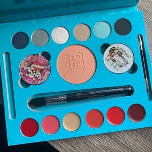 Ed Hardy vintage makeup kit brand new